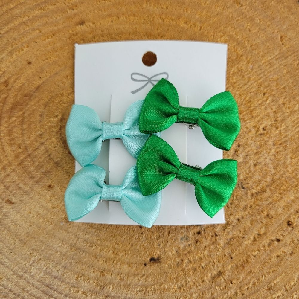 Handmade 4 Mini Green Bow Hair Clips